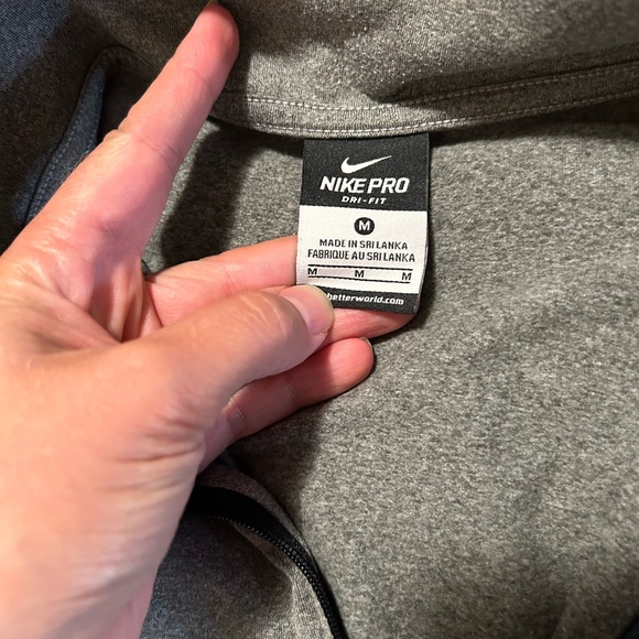 Nike Pro Half Zip - Picture 3 of 3